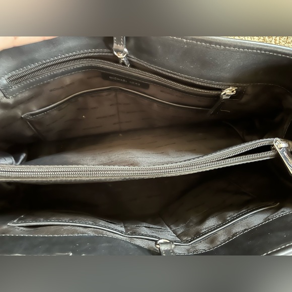 Michael Kors Jet Set PVC/Genuine Leather East/West Travel TOTE (Black) - Picture 10 of 14